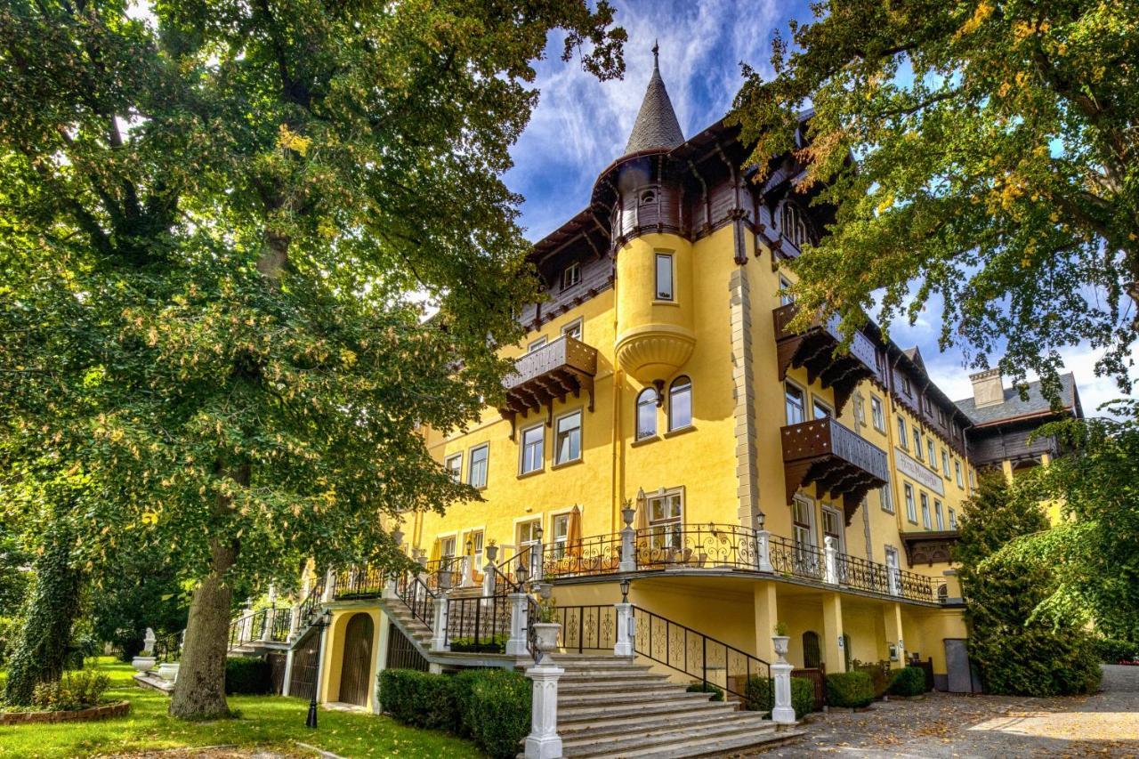 Marienhof 4*