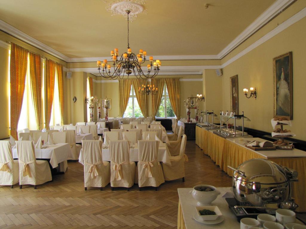 Marienhof 4*