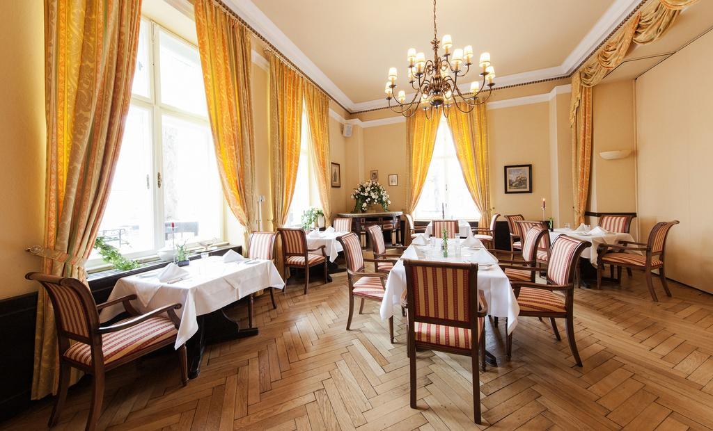 Marienhof 4*